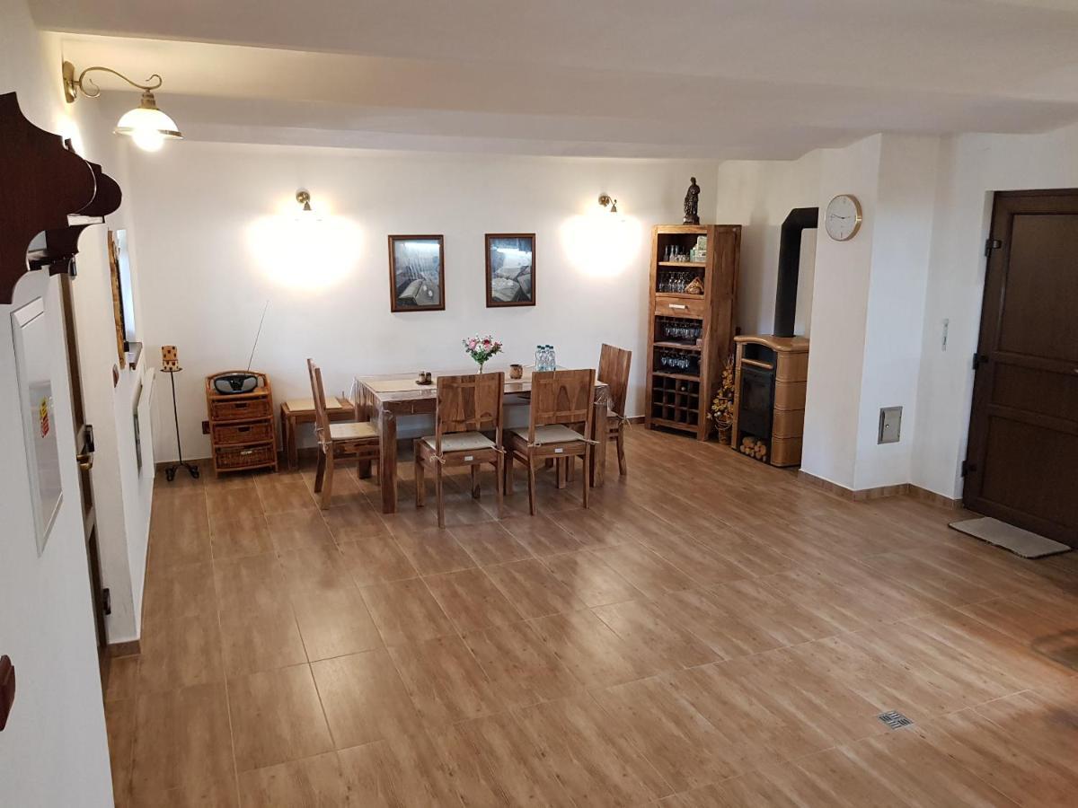 Sklep U Cejku Villa Mutěnice Eksteriør billede