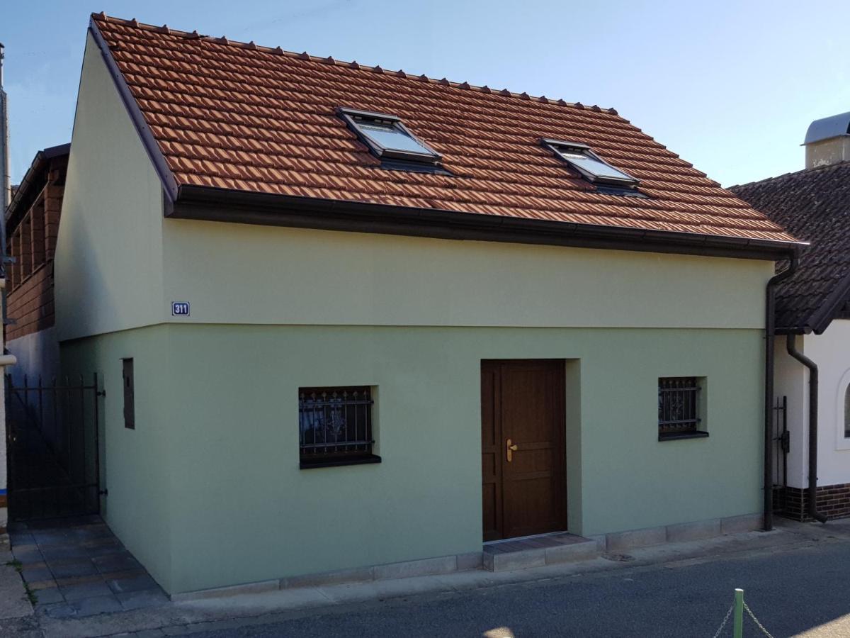 Sklep U Cejku Villa Mutěnice Eksteriør billede